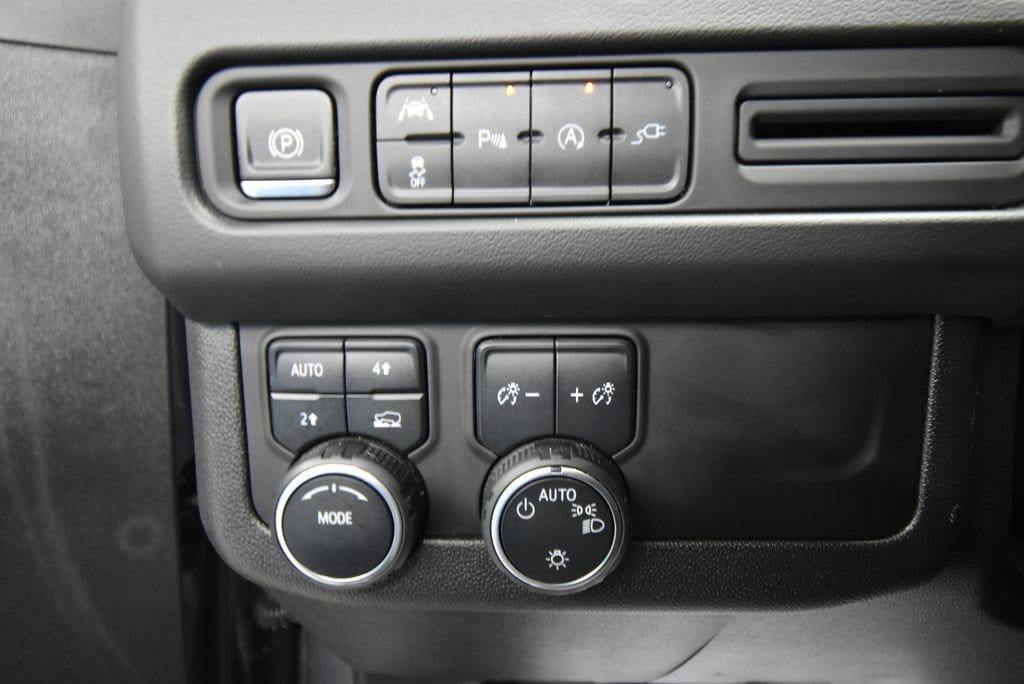 used 2021 Chevrolet Suburban car, priced at $42,005