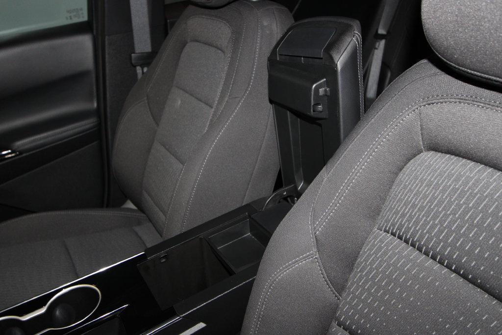 used 2026 Chevrolet Equinox car, priced at $30,152