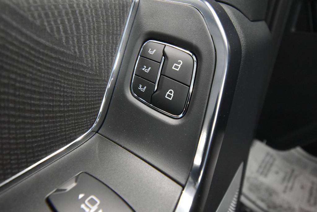 new 2025 Ford F-250 car, priced at $91,597