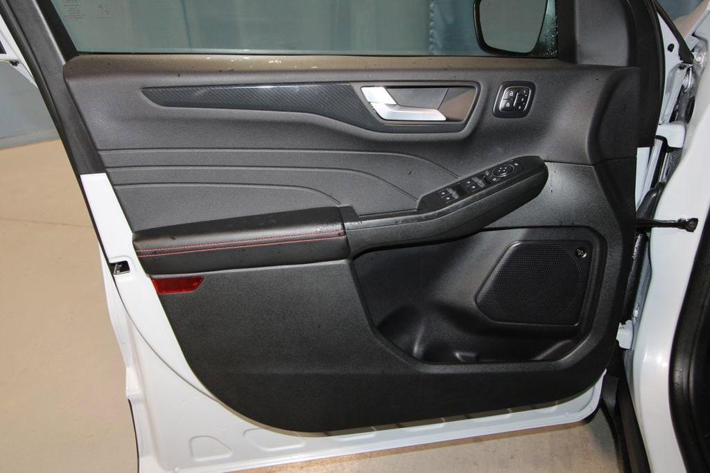 used 2025 Ford Escape car, priced at $29,455