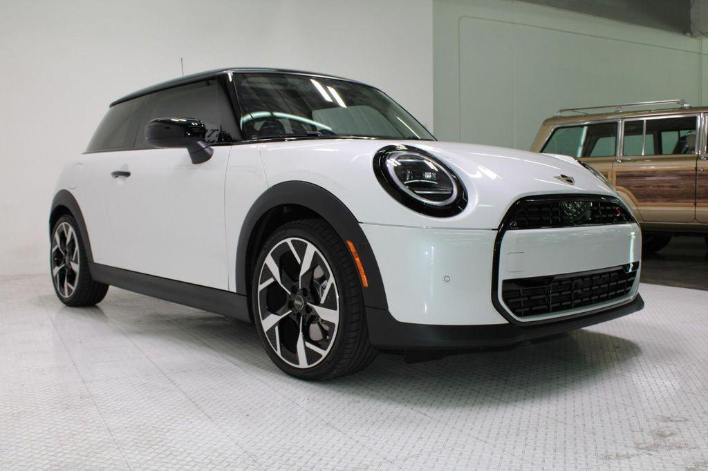 used 2025 MINI Hardtop car, priced at $34,900