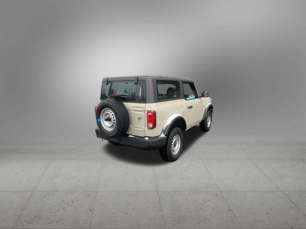 new 2025 Ford Bronco car, priced at $43,542