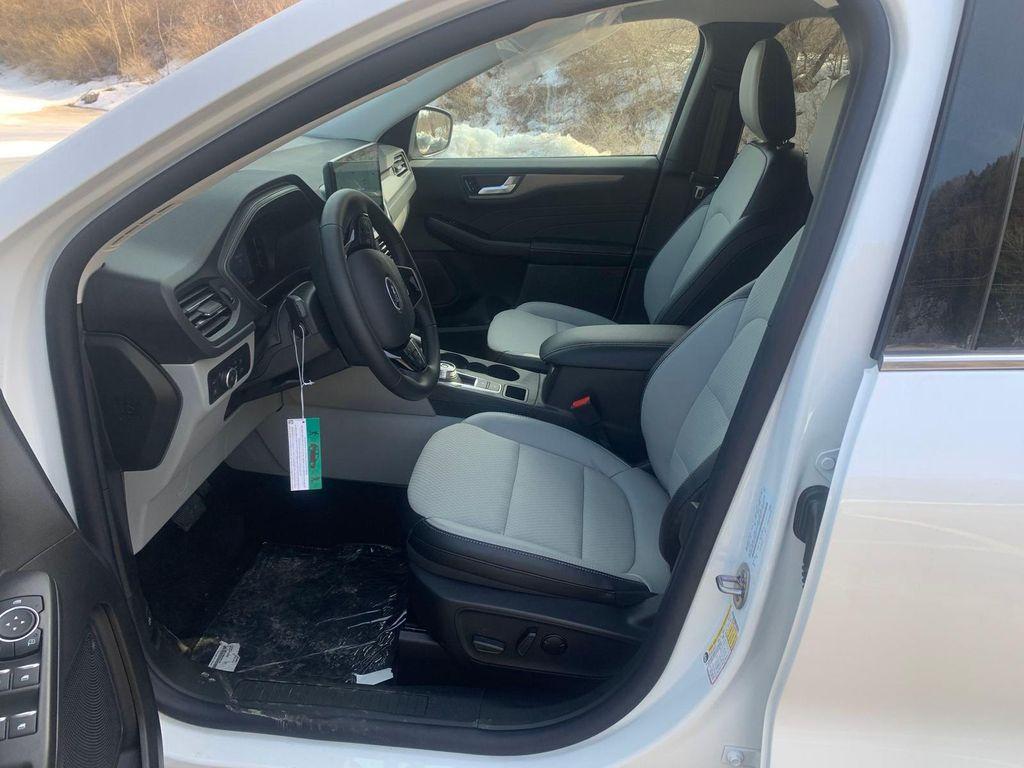 new 2025 Ford Escape PHEV car, priced at $36,515