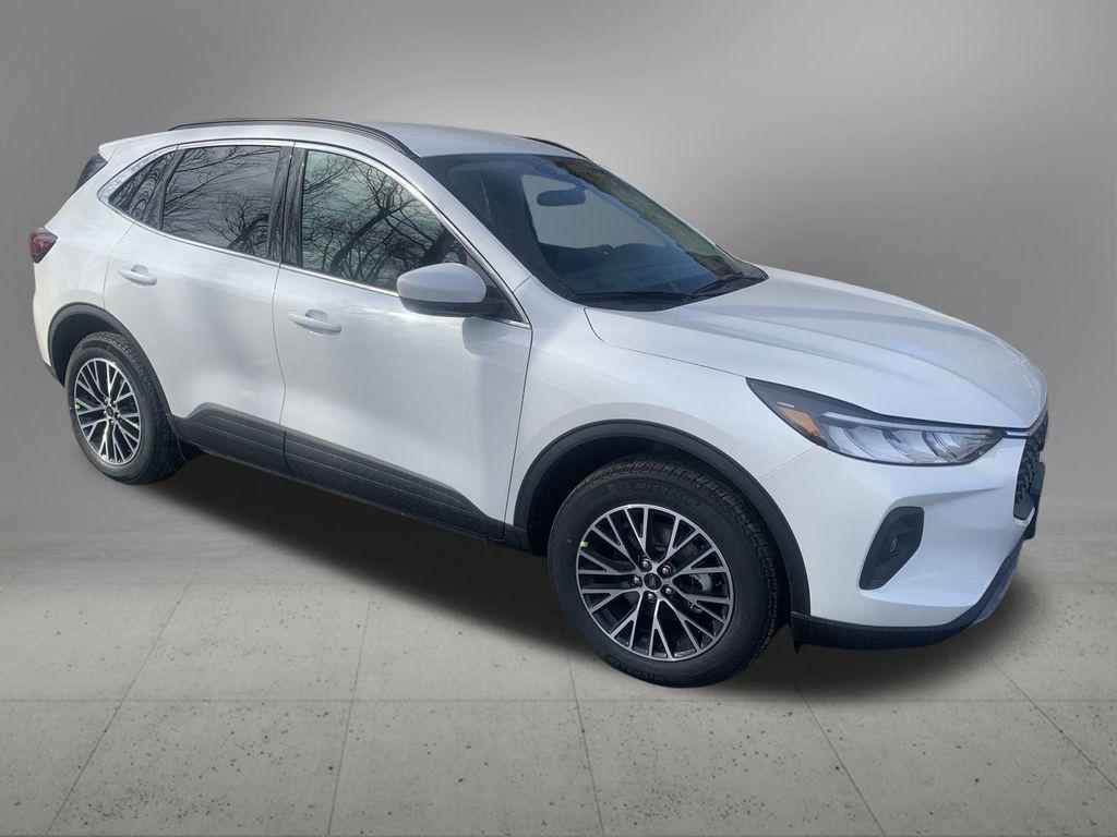 new 2025 Ford Escape PHEV car, priced at $36,515
