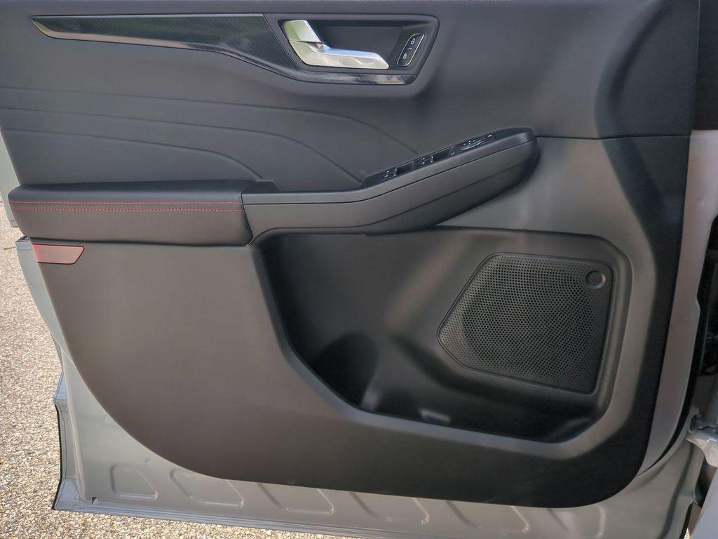 new 2025 Ford Escape car, priced at $31,380