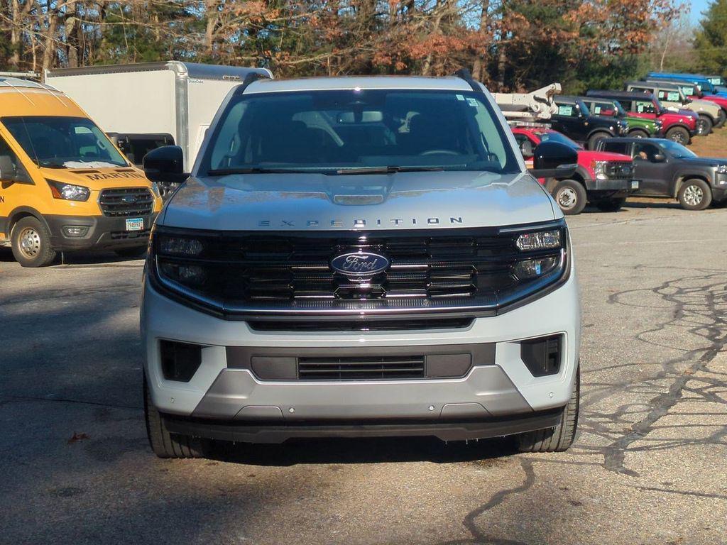 new 2025 Ford Expedition car, priced at $90,700
