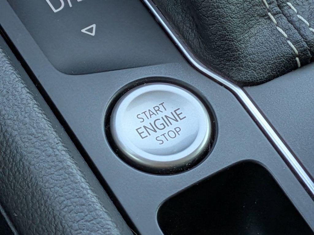 used 2022 Volkswagen Atlas car, priced at $24,995