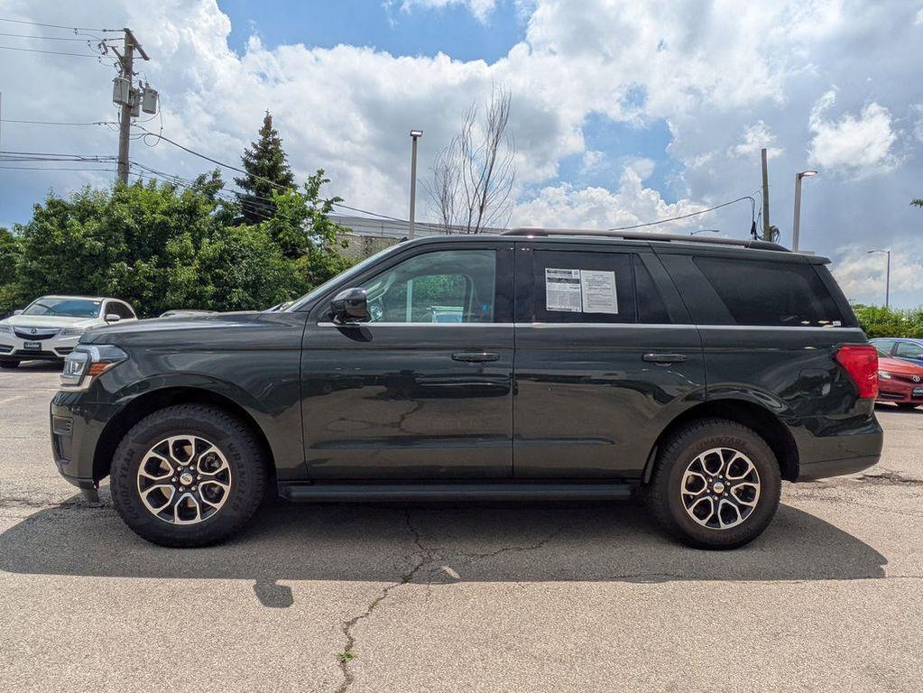 used 2022 Ford Expedition car, priced at $35,995