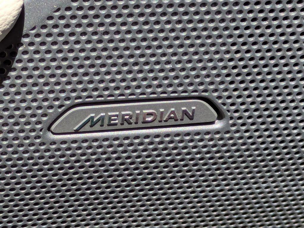 used 2021 Land Rover Range Rover Velar car, priced at $30,995