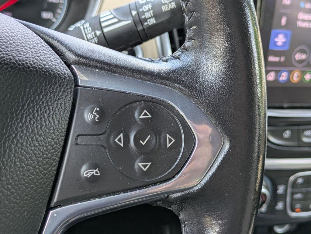 used 2022 Chevrolet Traverse car, priced at $21,595