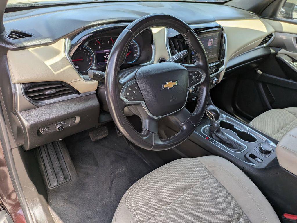 used 2022 Chevrolet Traverse car, priced at $21,595