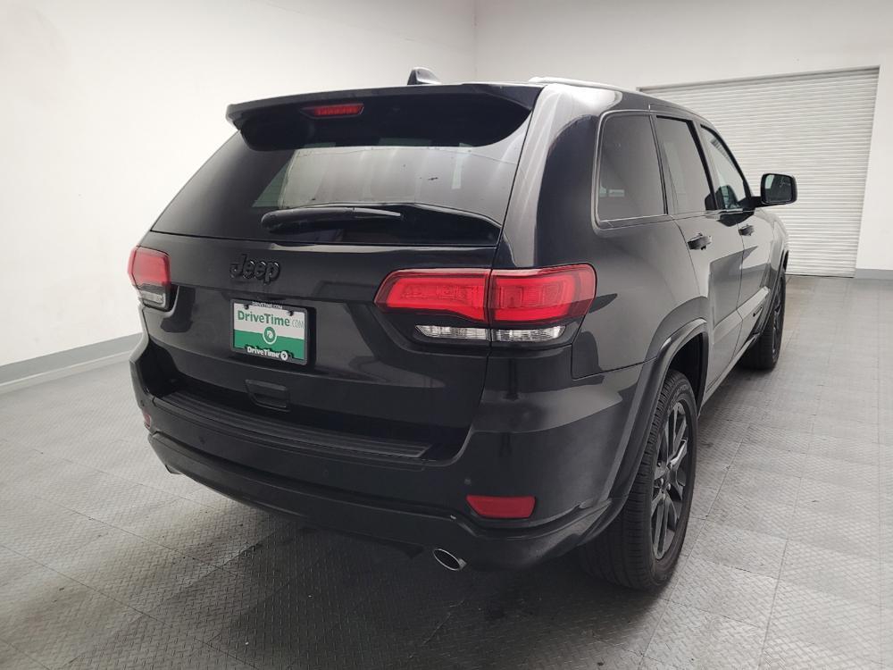used 2017 Jeep Grand Cherokee car, priced at $20,695