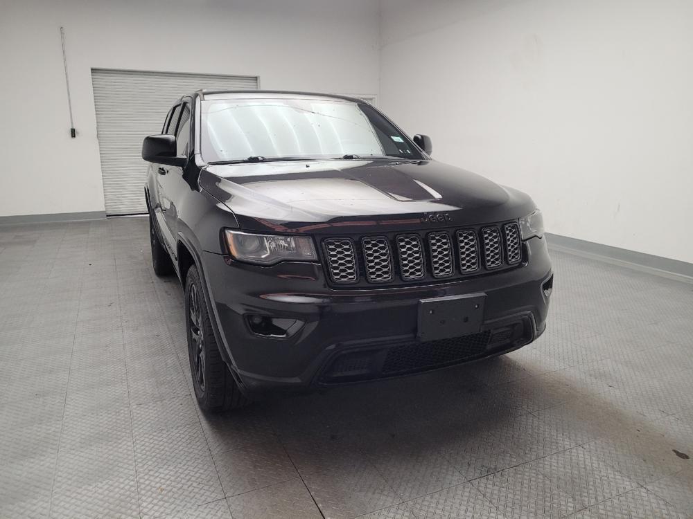 used 2018 Jeep Grand Cherokee car, priced at $16,295