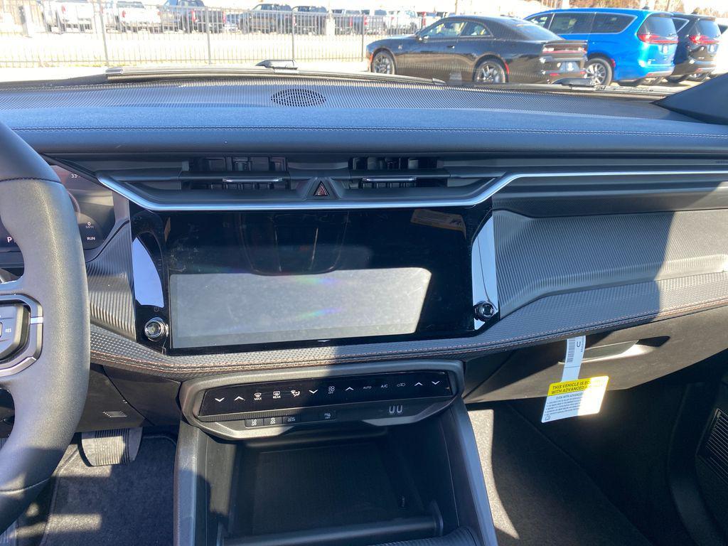 new 2026 Jeep Cherokee car, priced at $46,810