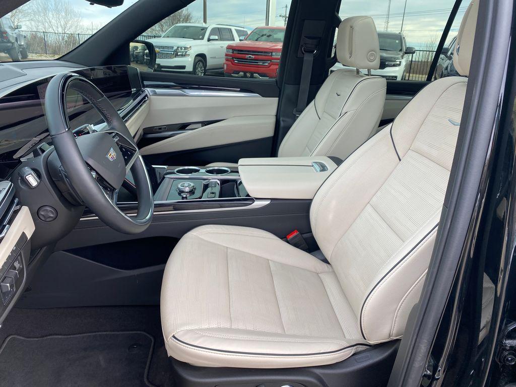 used 2025 Cadillac Escalade car, priced at $102,990