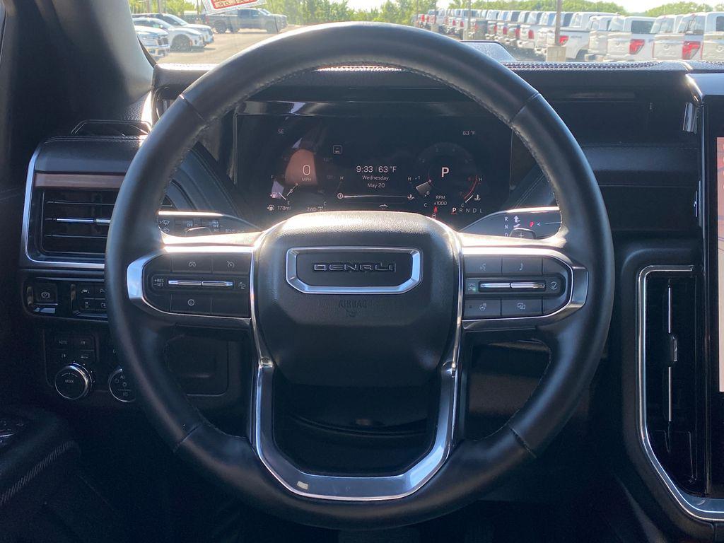 used 2025 GMC Yukon XL car, priced at $69,990
