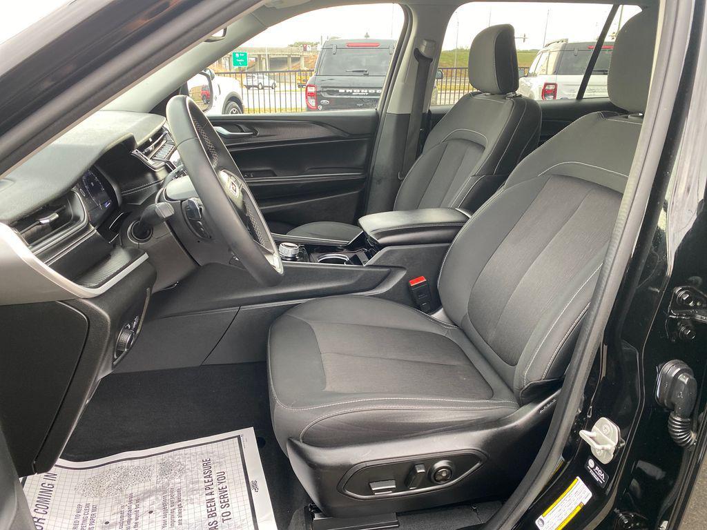 used 2023 Jeep Grand Cherokee L car, priced at $27,990