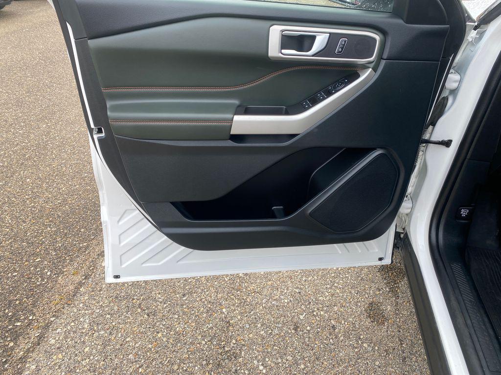 used 2023 Ford Explorer car, priced at $31,888