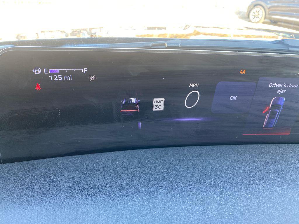 used 2025 Lincoln Navigator car, priced at $88,890