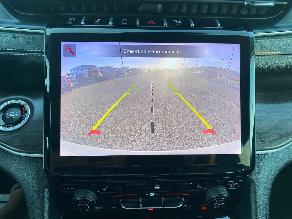 used 2024 Jeep Grand Cherokee car, priced at $30,788