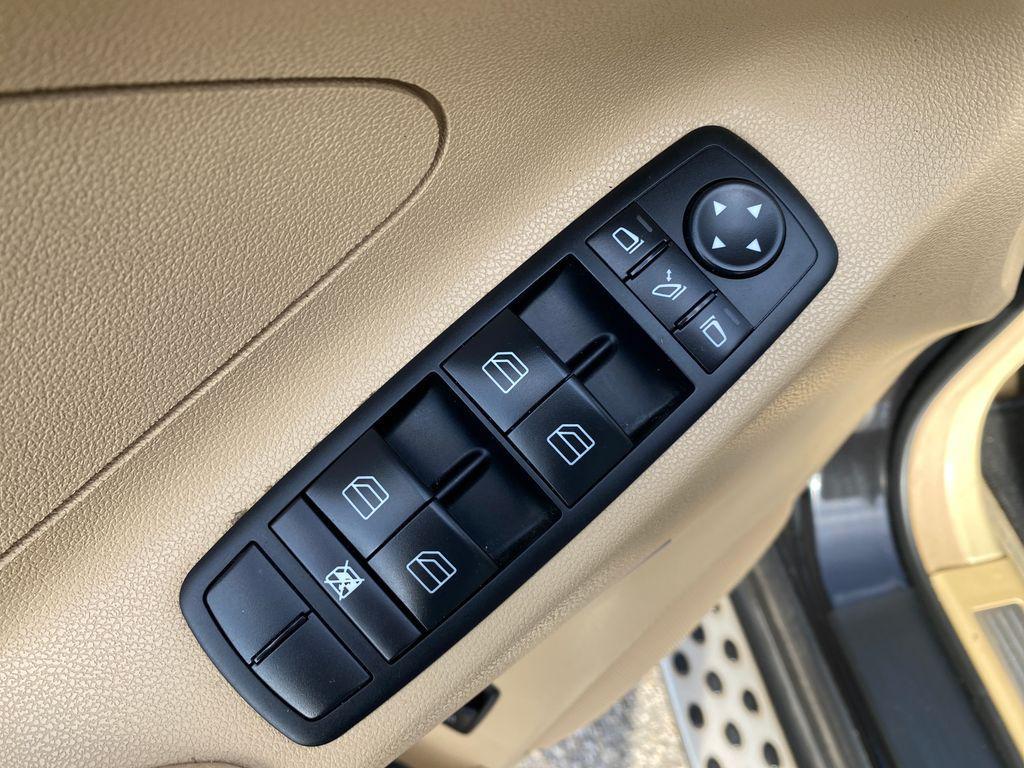 used 2007 Mercedes-Benz M-Class car, priced at $6,990