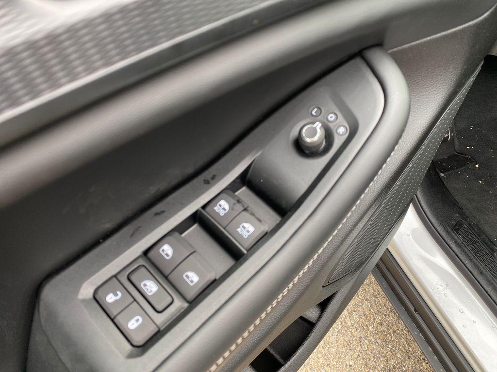 new 2025 Jeep Grand Cherokee car, priced at $43,500