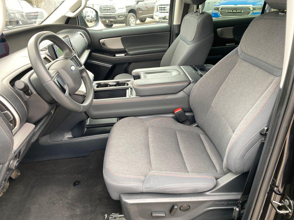 used 2025 Ford Expedition Max car, priced at $58,890