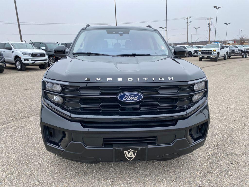 used 2025 Ford Expedition Max car, priced at $58,890