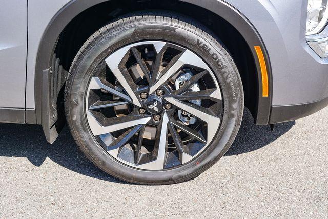 used 2024 Mitsubishi Outlander car, priced at $23,523
