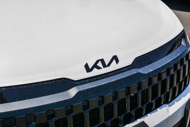 new 2026 Kia Sportage Plug-In Hybrid car, priced at $40,215