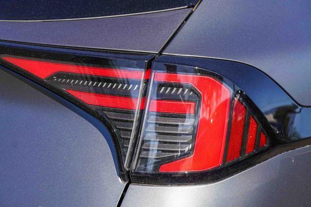 new 2026 Kia Sportage Plug-In Hybrid car, priced at $40,315