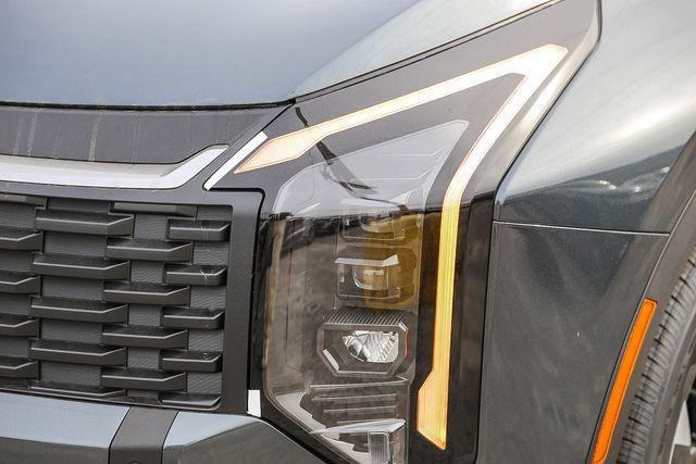 new 2026 Kia Sportage Hybrid car