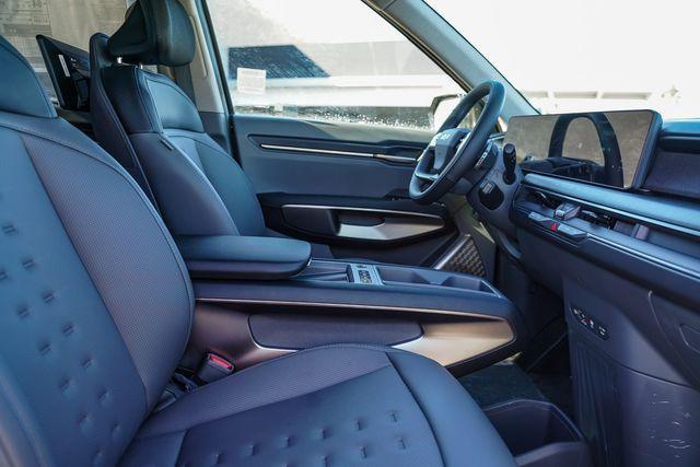 new 2026 Kia EV9 car, priced at $68,015