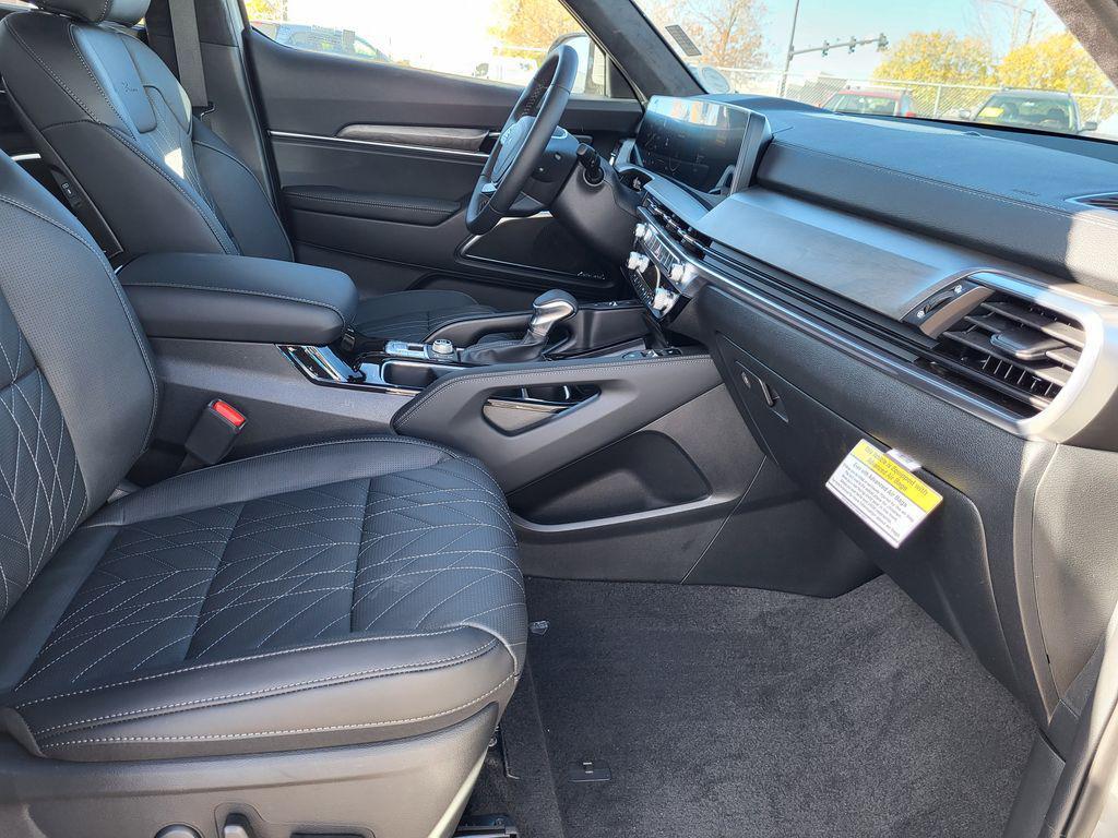 new 2025 Kia Telluride car, priced at $50,940