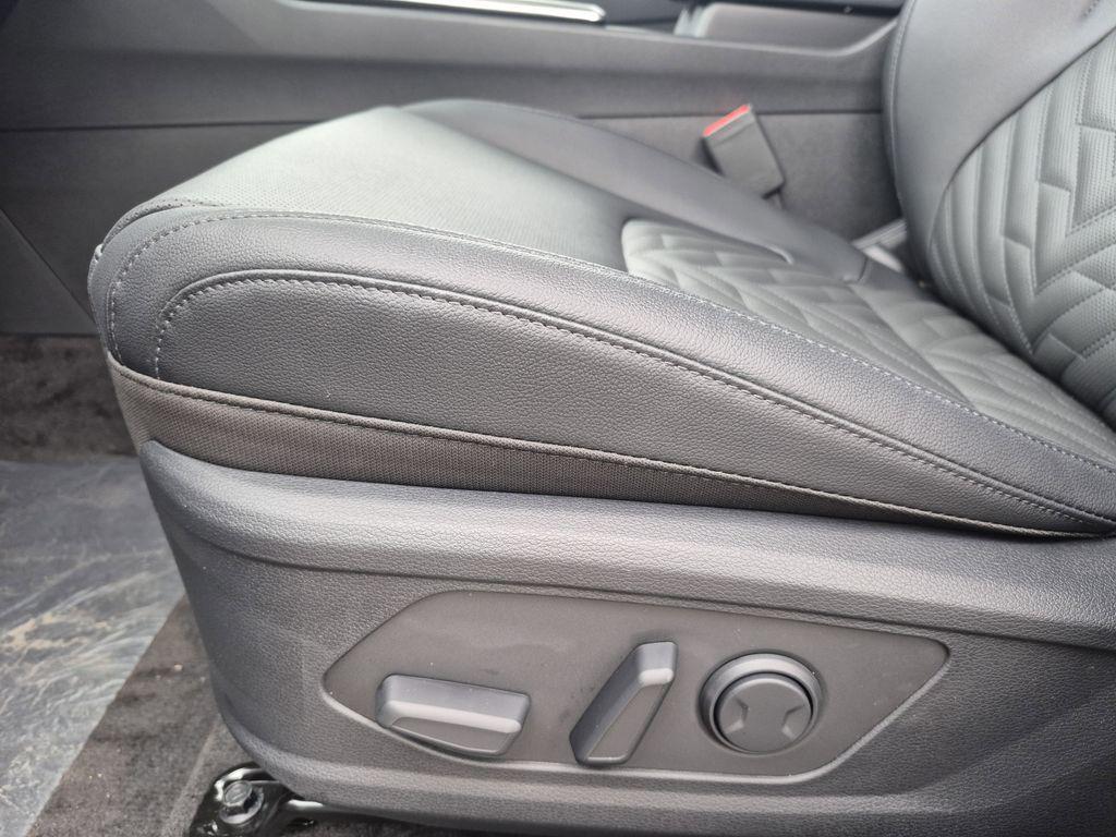 new 2026 Kia Sportage car, priced at $40,009