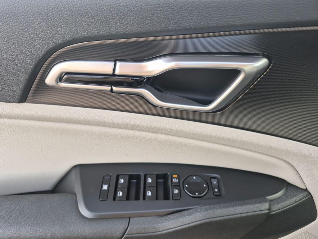 new 2026 Kia Sportage Hybrid car, priced at $34,358