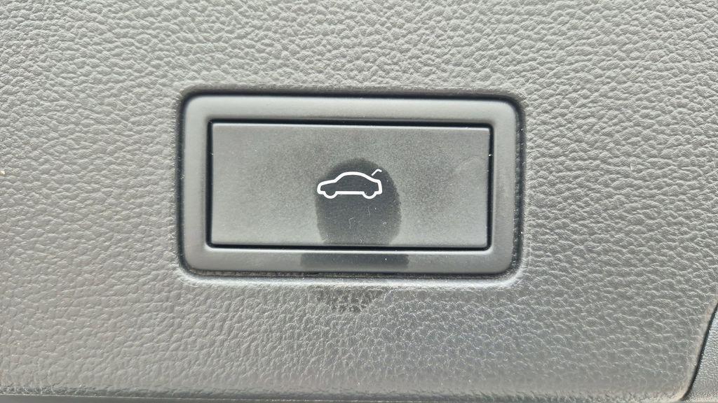 used 2024 Volkswagen Atlas Cross Sport car, priced at $32,000