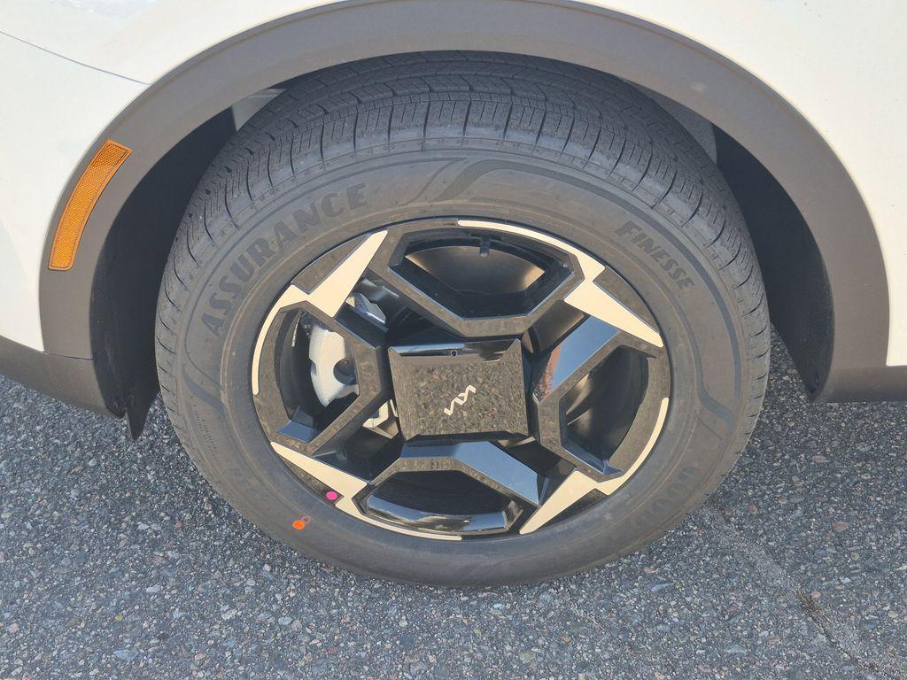 new 2026 Kia Sportage Hybrid car, priced at $33,629