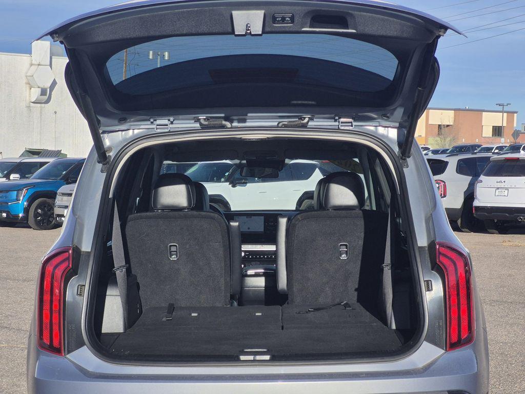 used 2025 Kia Telluride car, priced at $38,000