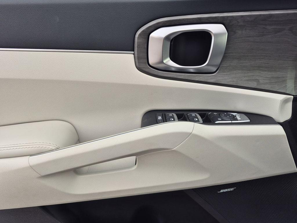 new 2026 Kia Sorento Hybrid car, priced at $40,606