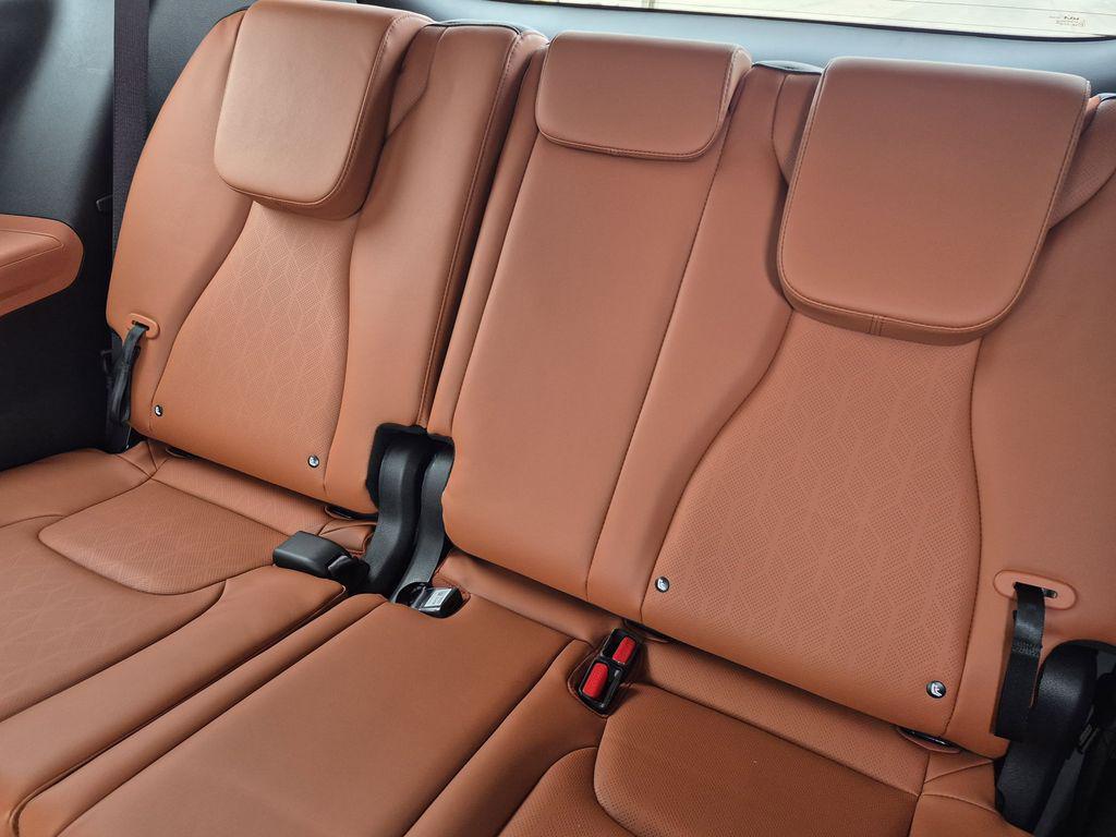 new 2026 Kia Carnival Hybrid car, priced at $47,174