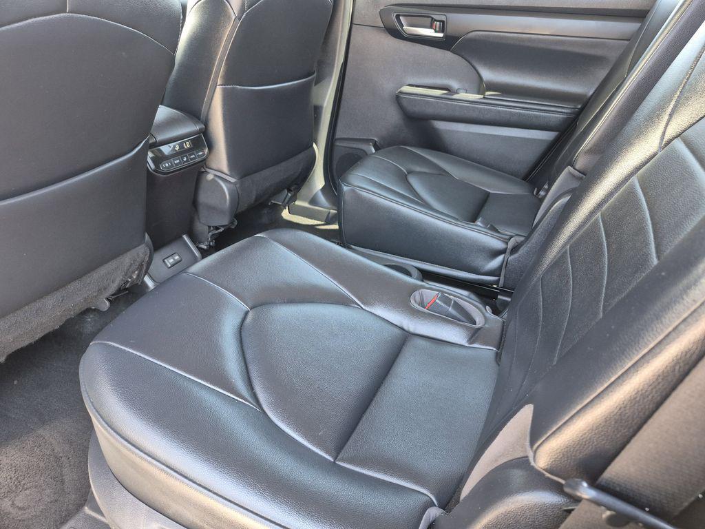 used 2022 Toyota Highlander car, priced at $33,000