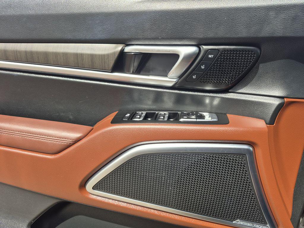 used 2023 Kia Telluride car, priced at $40,000