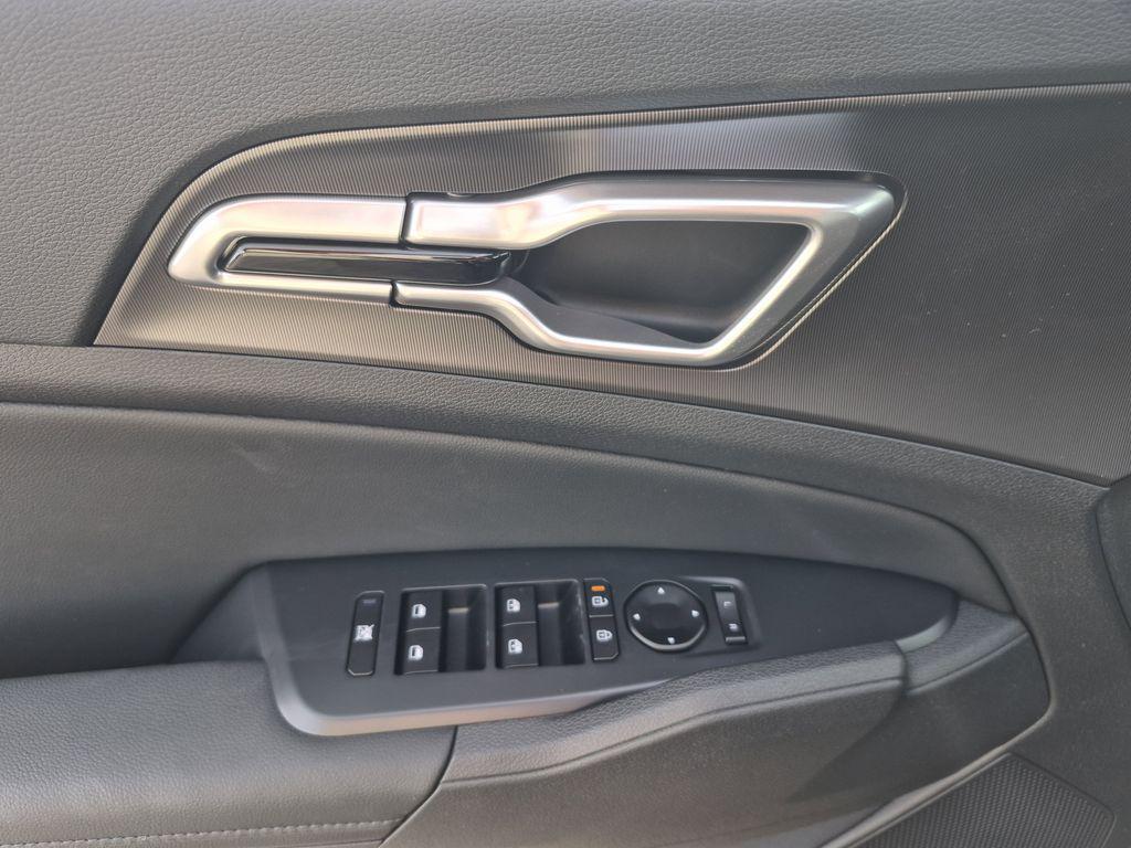 new 2026 Kia Sportage Hybrid car, priced at $33,856