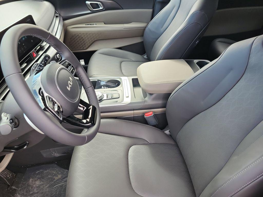 new 2026 Kia Carnival Hybrid car, priced at $43,094