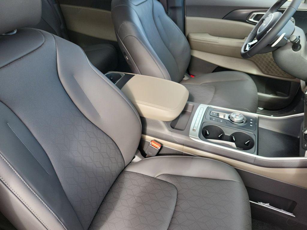 new 2026 Kia Carnival Hybrid car, priced at $43,094