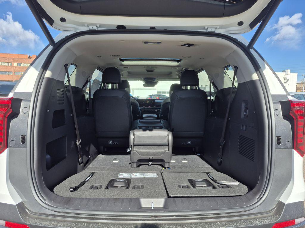 new 2026 Kia Carnival Hybrid car, priced at $53,189