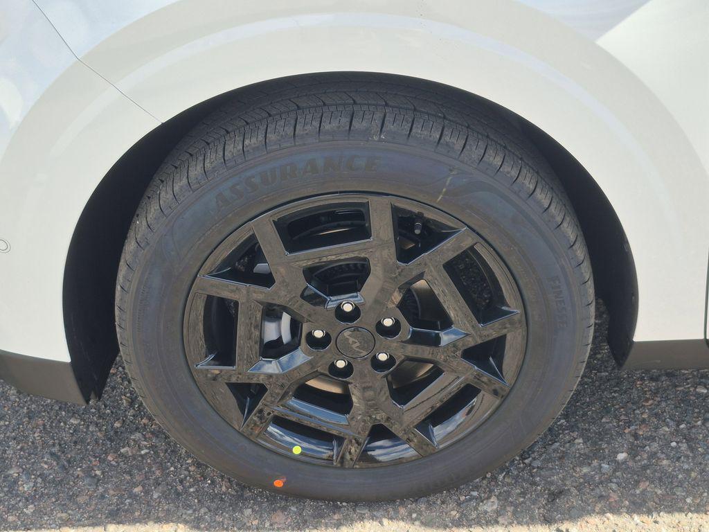 new 2026 Kia Carnival Hybrid car, priced at $53,189