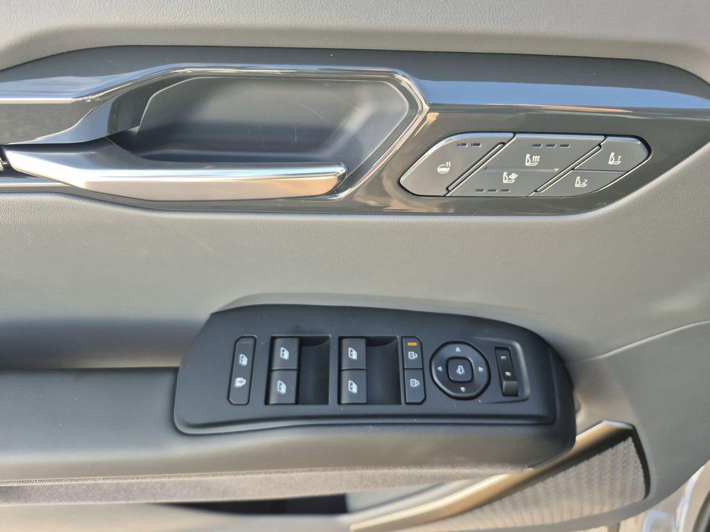 new 2026 Kia EV9 car, priced at $56,916