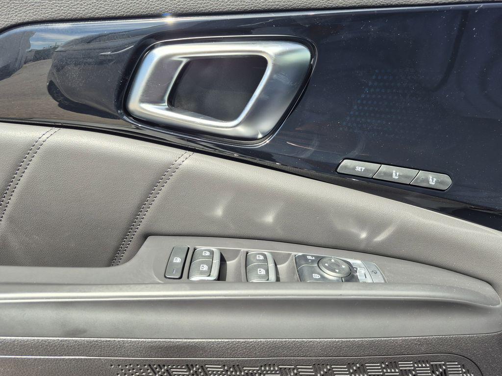 new 2026 Kia Carnival Hybrid car, priced at $50,669